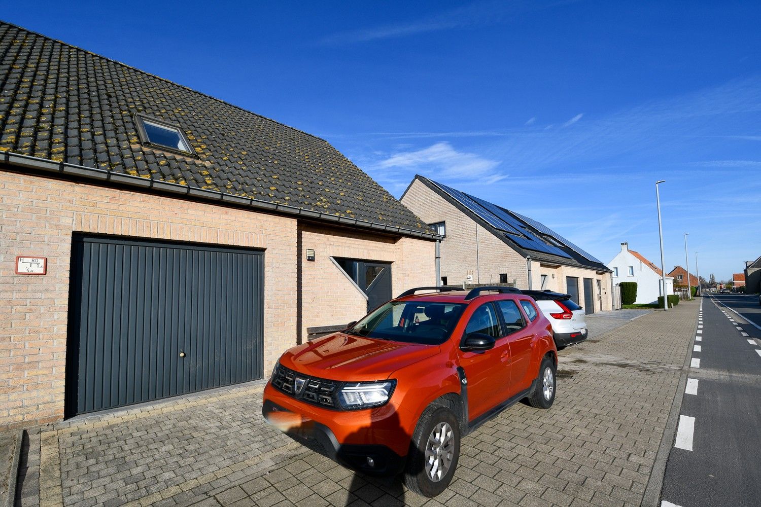 Halfopen bebouwing met inpandige garage met 3 slaapkamers foto 14