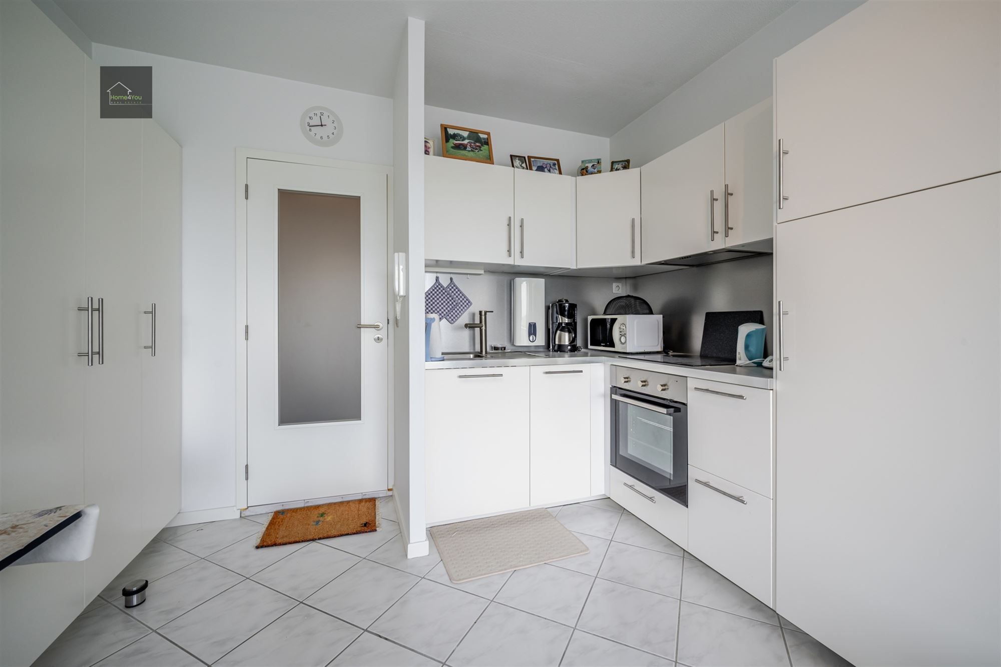 Gerenoveerde, bemeubelde studio met prachtig polderzicht. foto 6