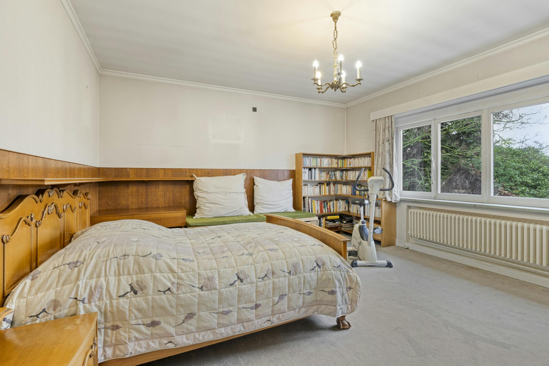 Riante villa met praktijkruimte foto 11