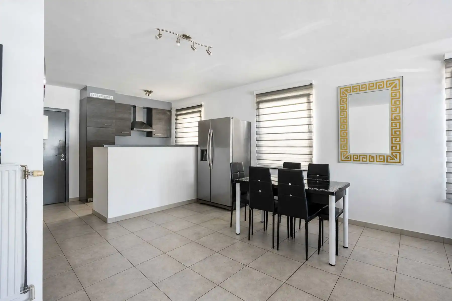 Instapklaar appartement met garage te Burst! foto 12