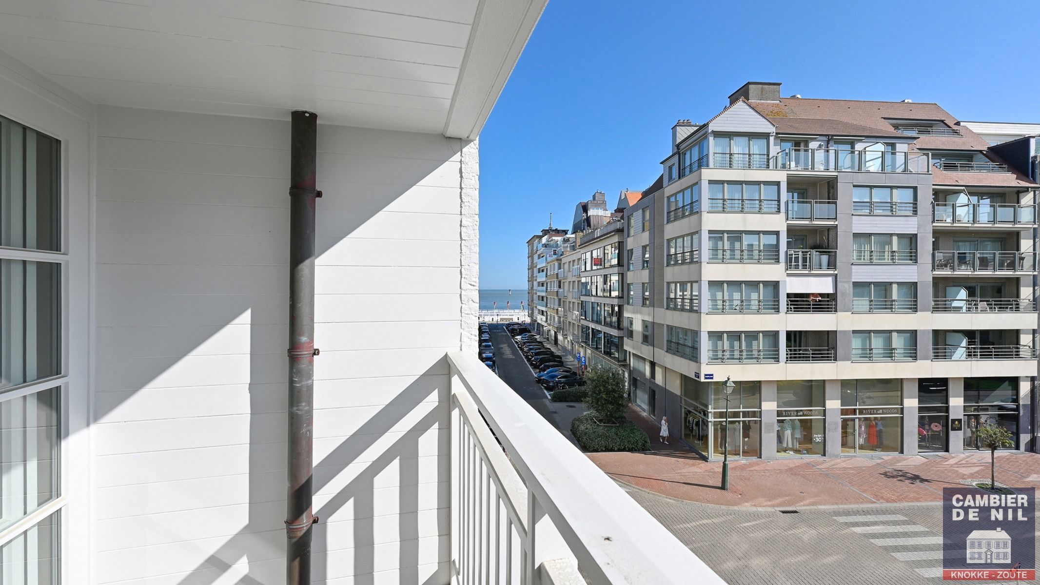 Zee, zon en zicht! 2-slaapkamerappartement met zijdelings zeezicht en open zicht in hartje Knokke foto 9
