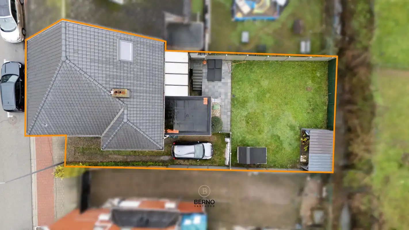 Instapklare halfopen bebouwing met ruime kelder foto 21