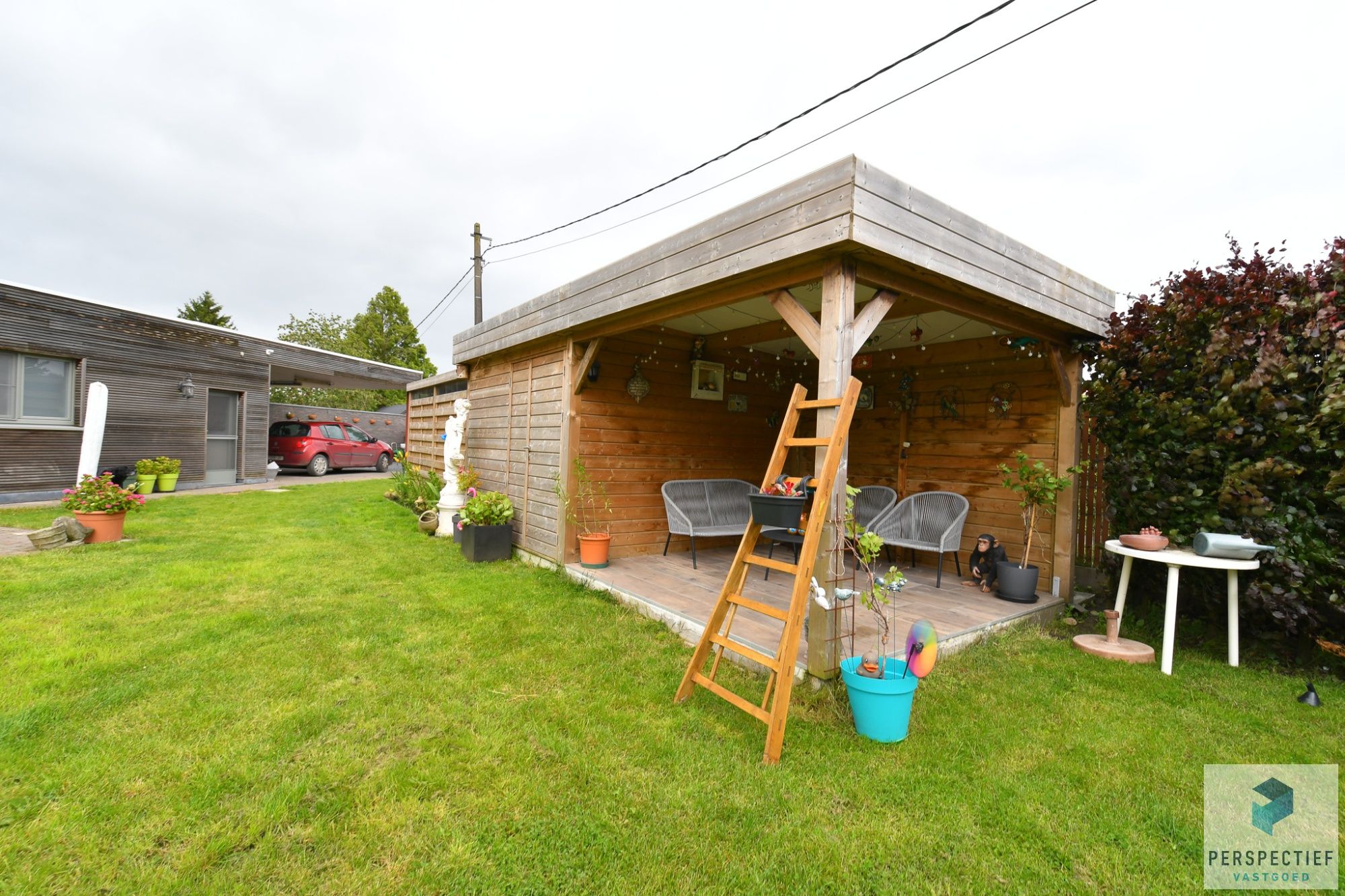 RECENT GERENOVEERDE woning met 3 slaapkamers, carport en zonnige tuin foto 25