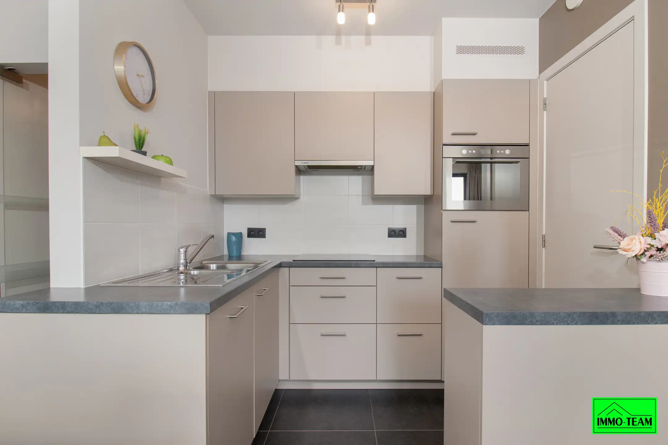 Modern en energiezuinig appartement met terras en garage foto 7