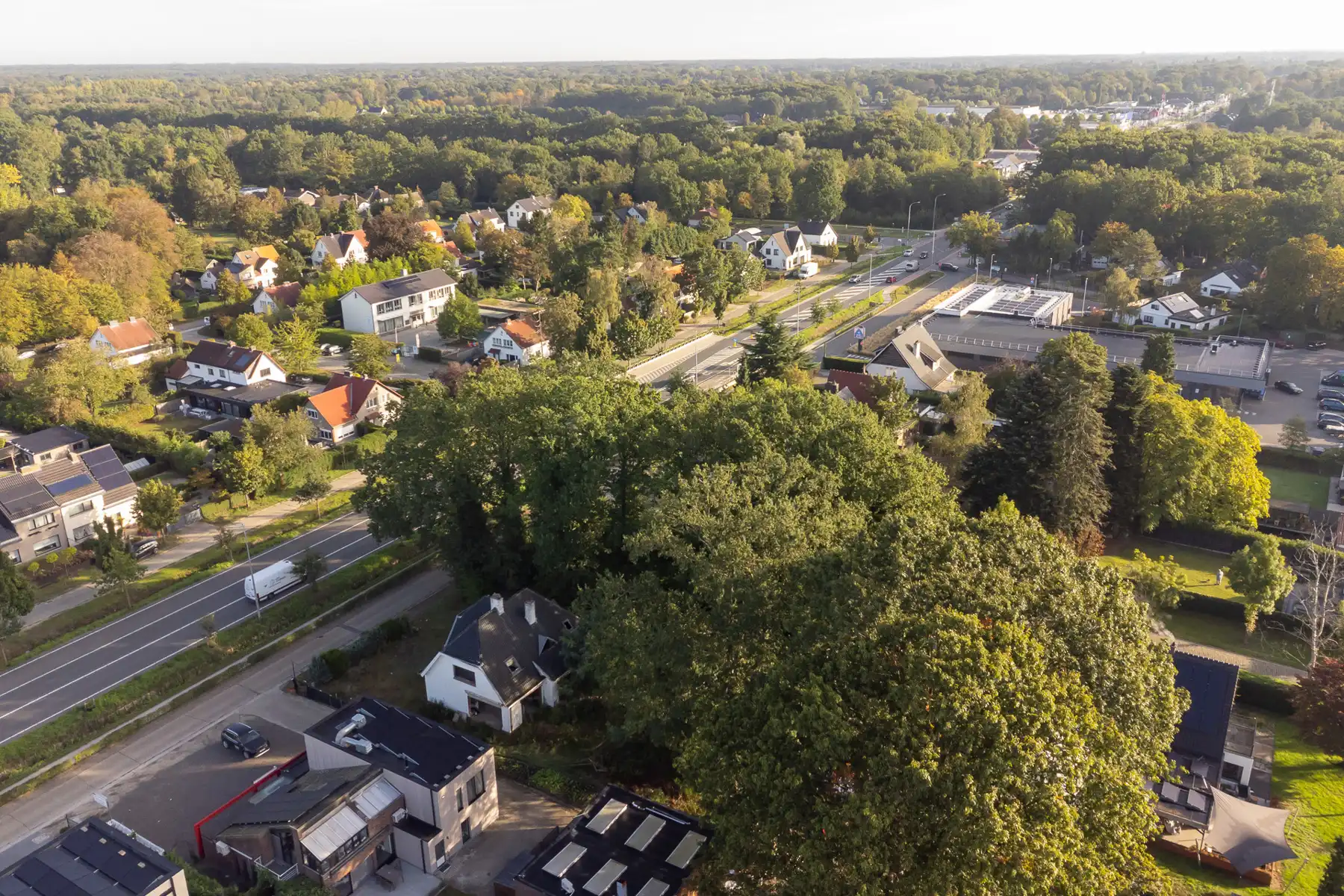 Goed gelegen projectgrond voor o.a. kantoren op 1760 m² foto 8