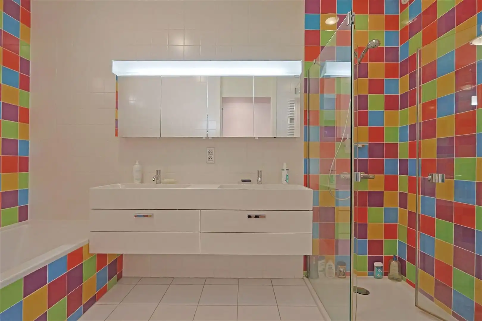 Kwalitatief appartement in hartje Hasselt foto 13