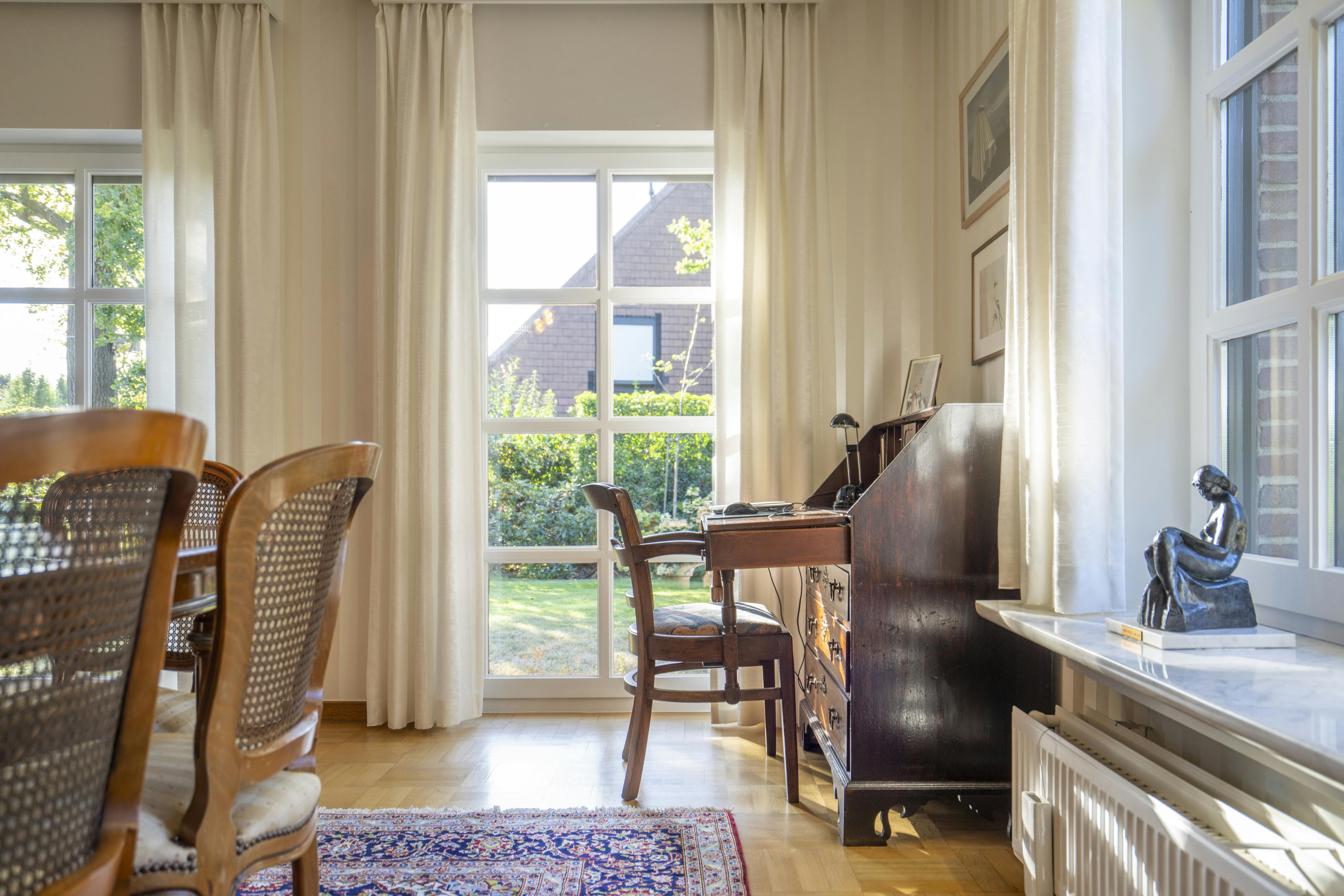 Unieke villa te koop op een rustige ligging in Harelbeke!  foto 10