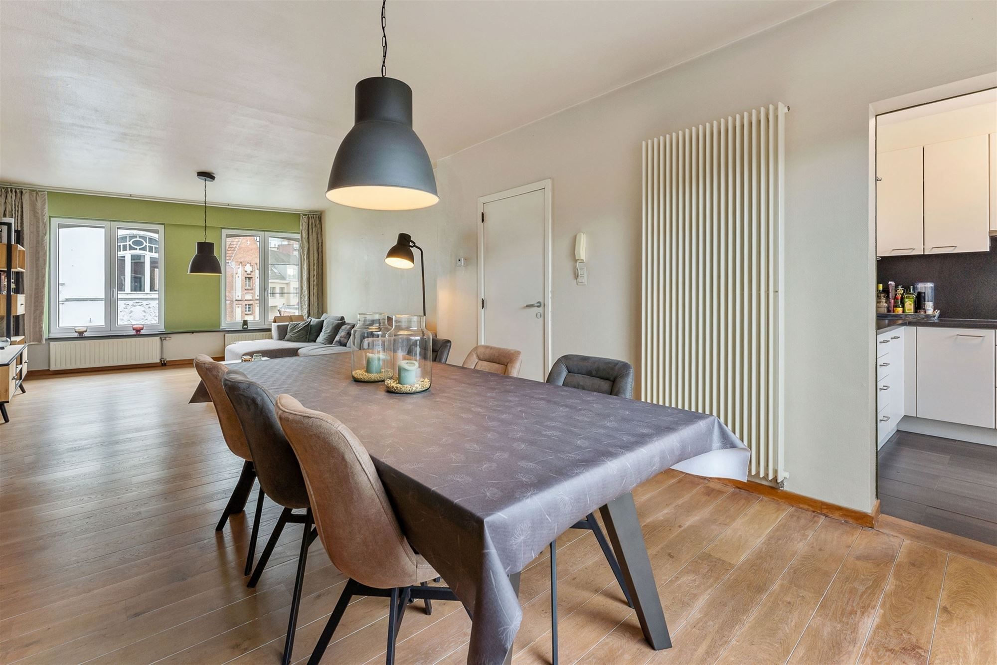 PERFECT ONDERHOUDEN DUPLEX APPARTEMENT (157M²) MET 3 SLAAPKAMERS EN RUIM TERRAS TE HERENTALS CENTRUM foto 8
