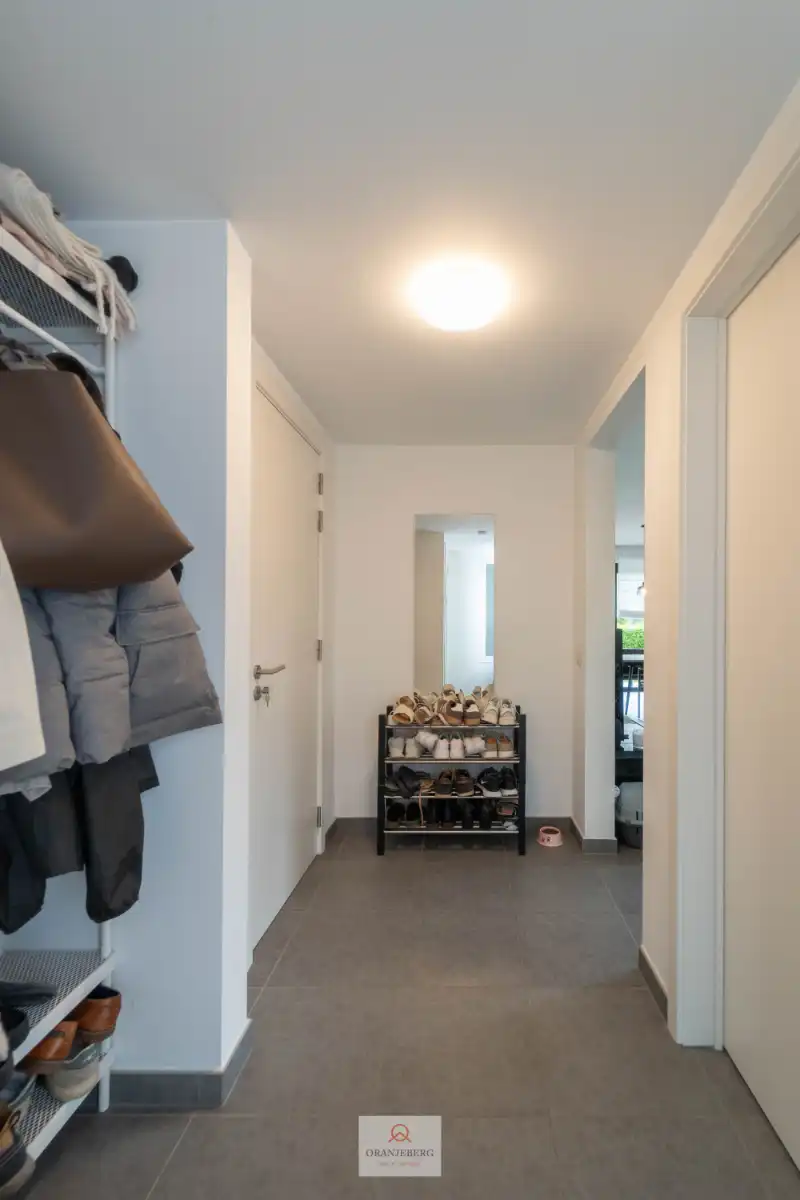 Gelijkvloers 2 slaapkamerappartement met ruime tuin foto 30