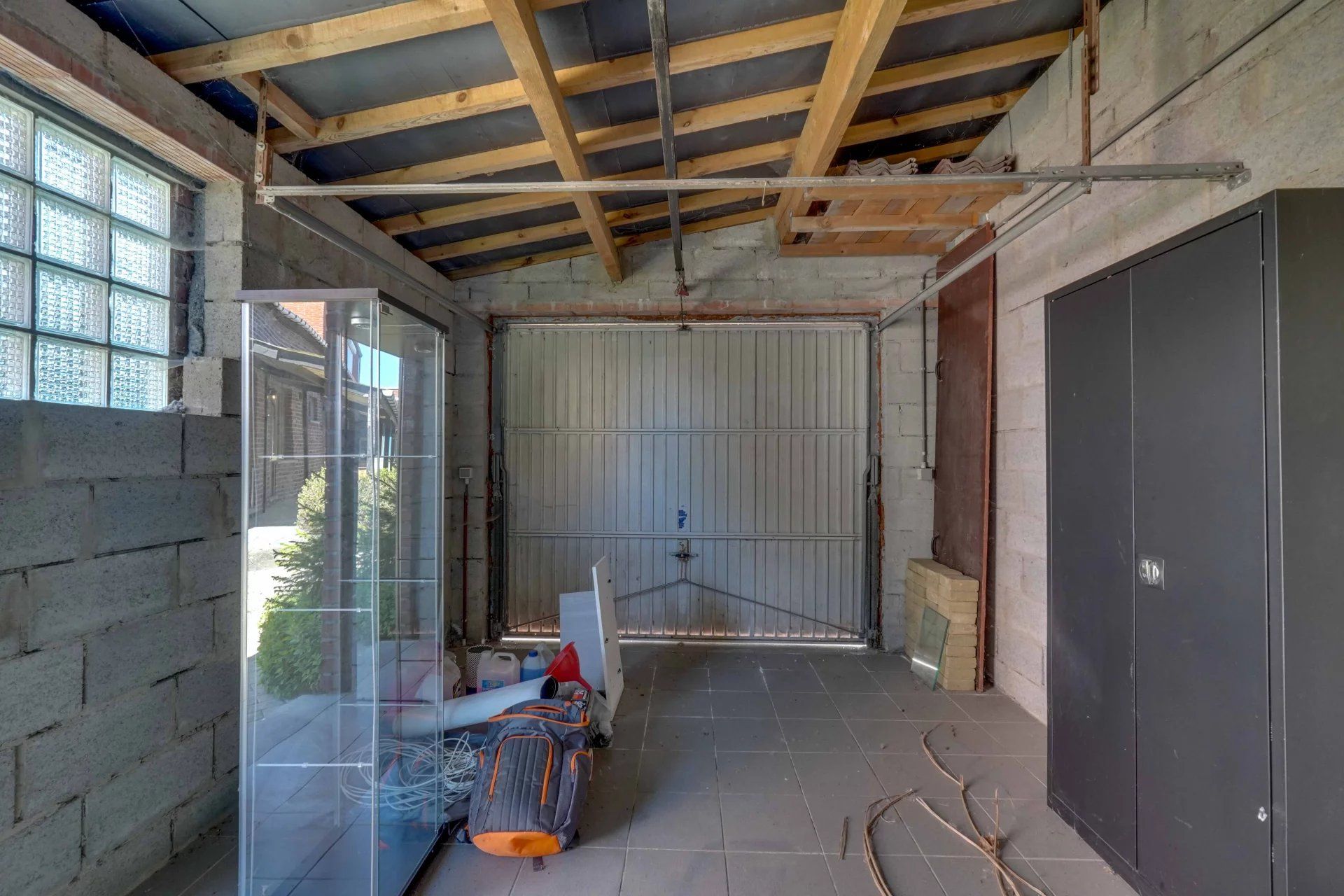 Ruime woning in rustige buurt foto 23