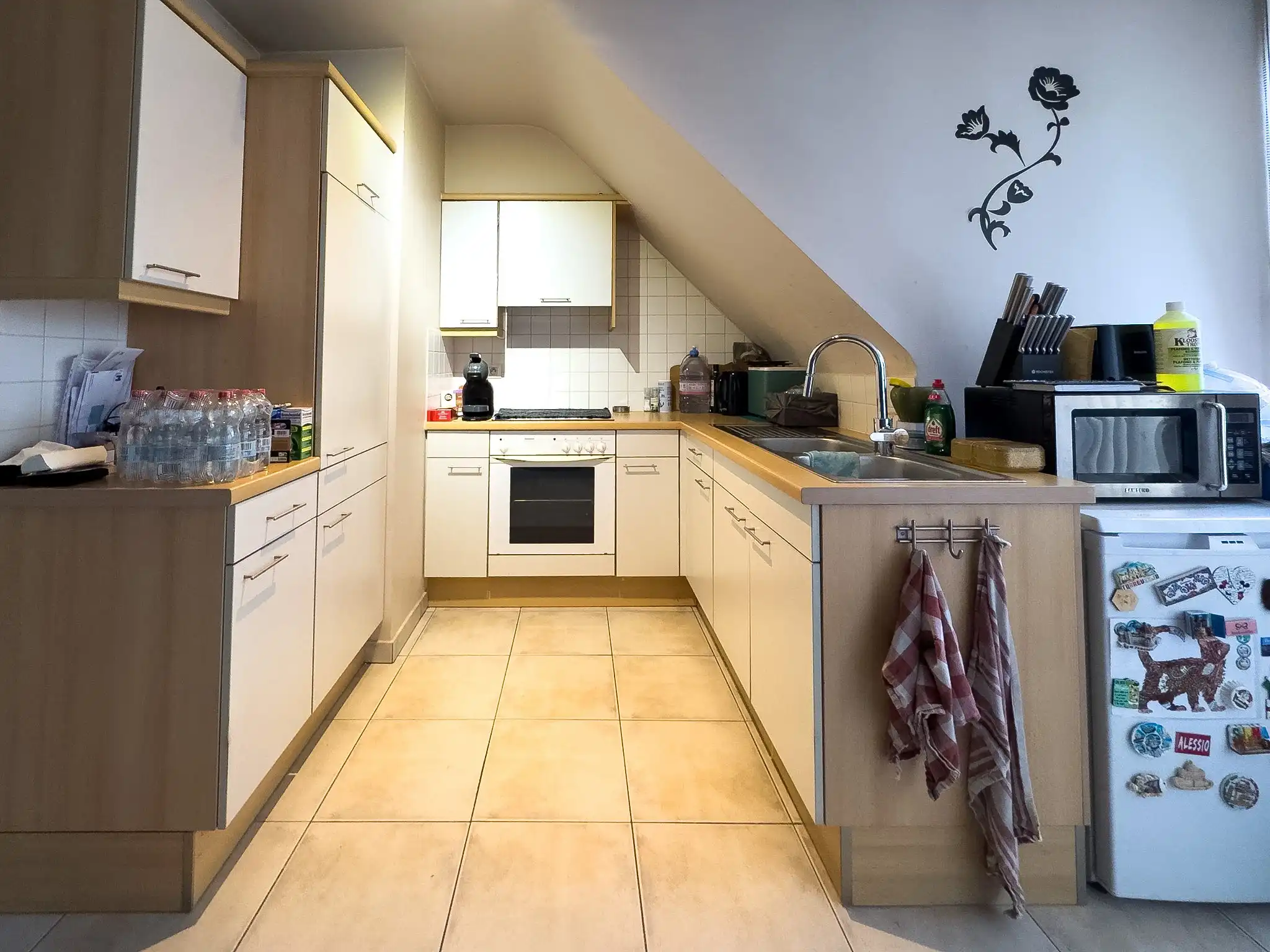 Lichtrijk en energiezuinig appartement te huur foto 4