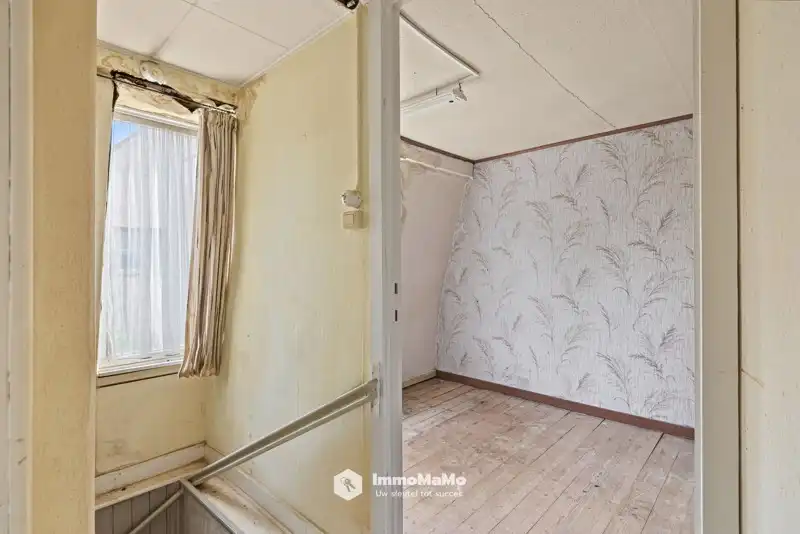 TOTAALRENOVATIE MET VEEL POTENTIEEL TE KOOP IN LOCHRISTI foto 11
