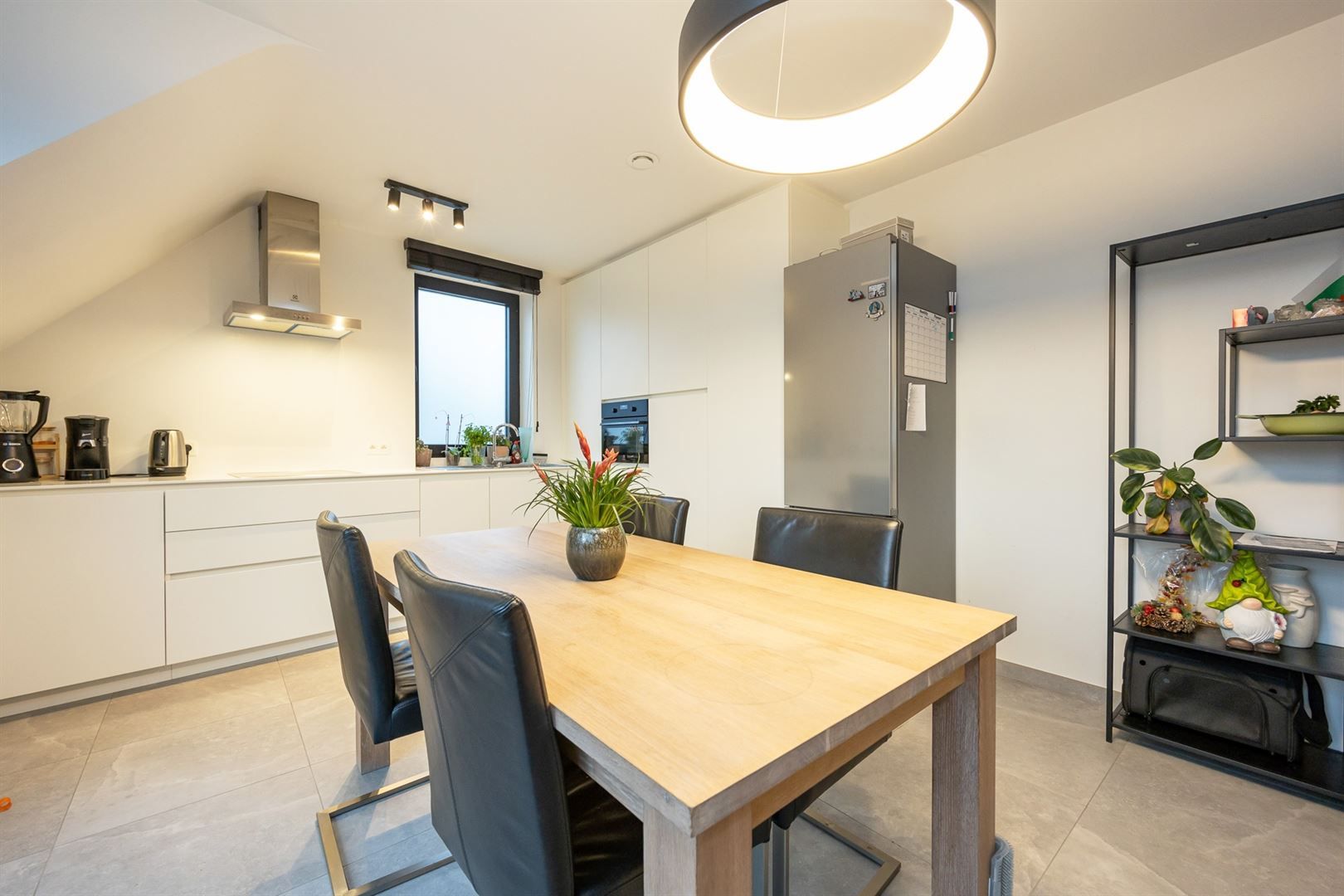 Luxe dakappartement met ruim zuidwest terras.  foto 6