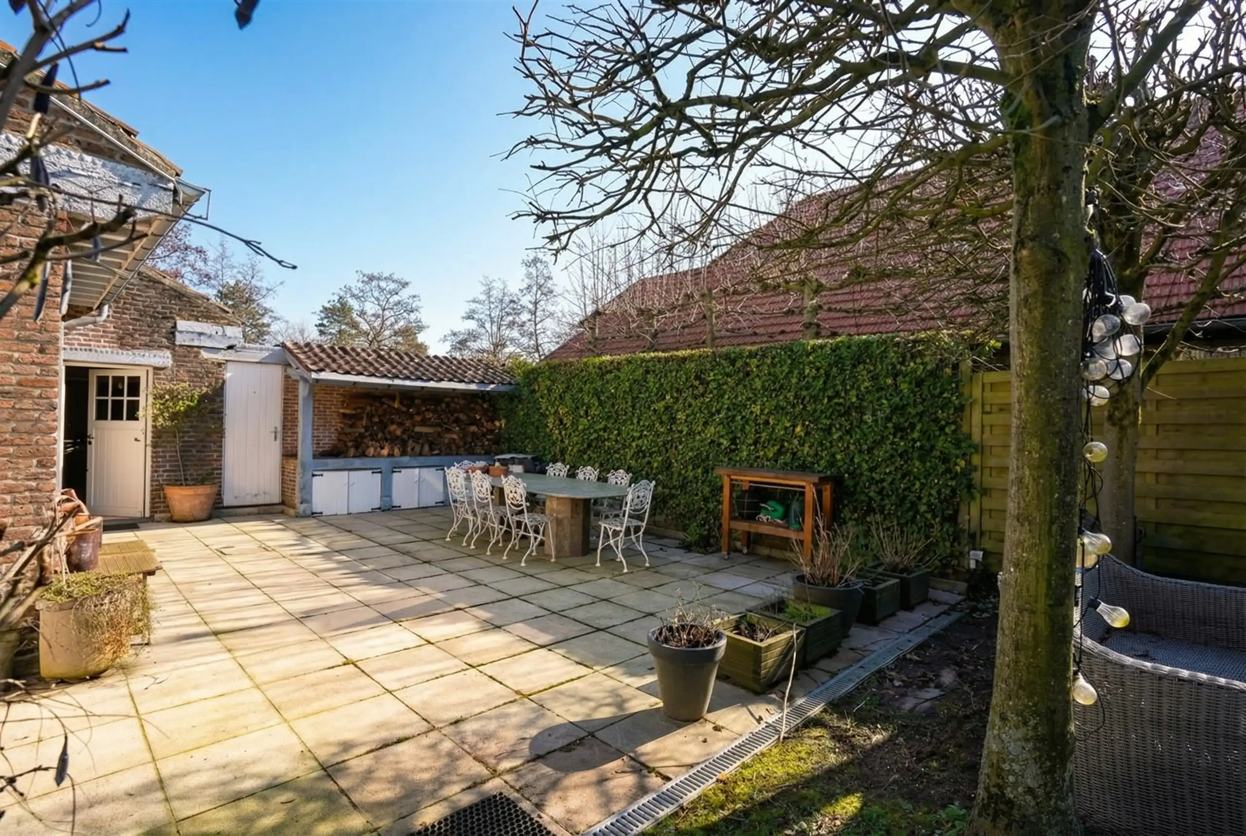 Warme thuisplek: charmante villa op 1084 m² met dubbele garage foto 5