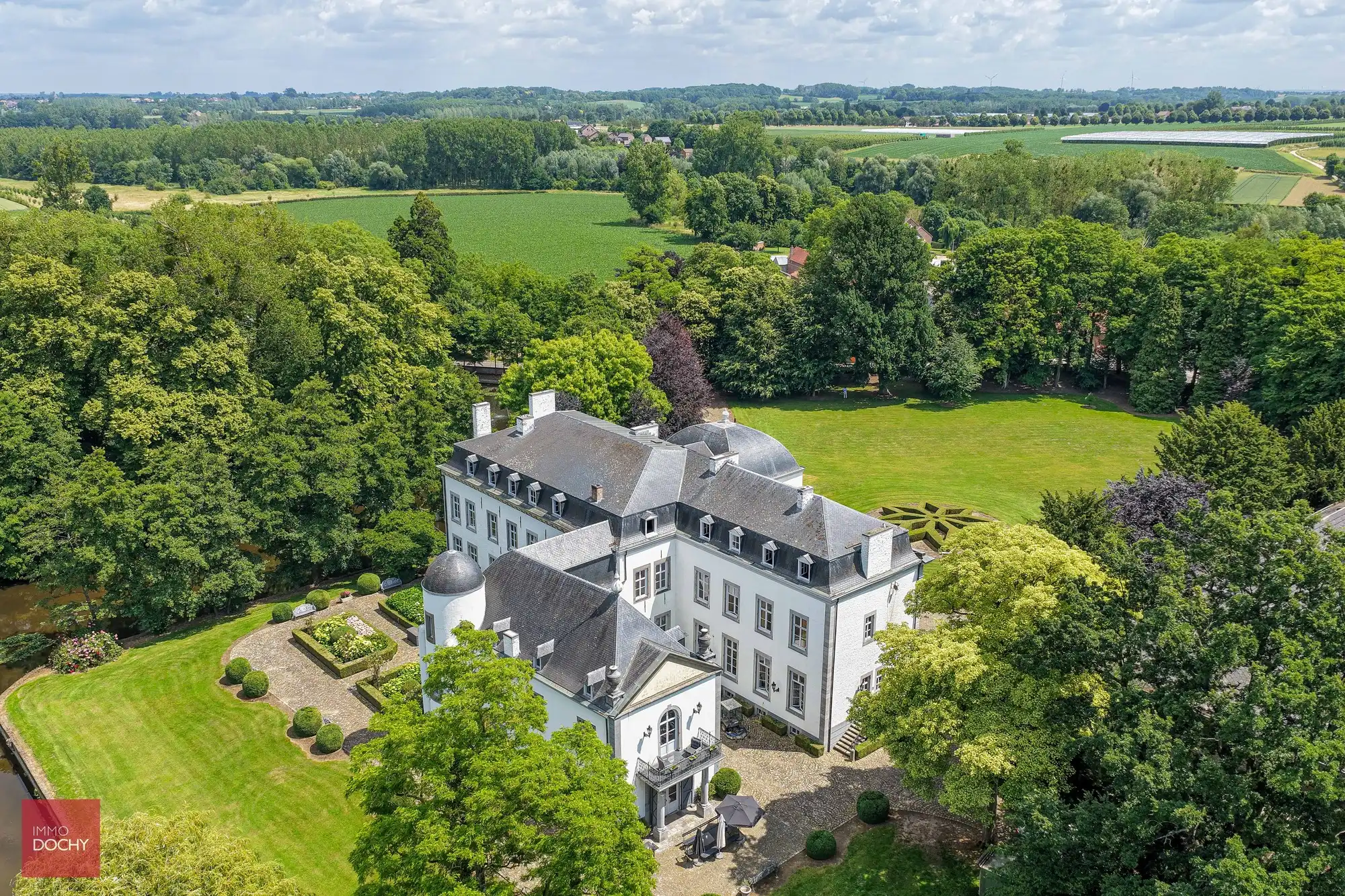 Prachtig gerestaureerd authentiek landhuis te Gors-Opleeuw (gelegen tussen Hasselt en Tongeren) foto 7