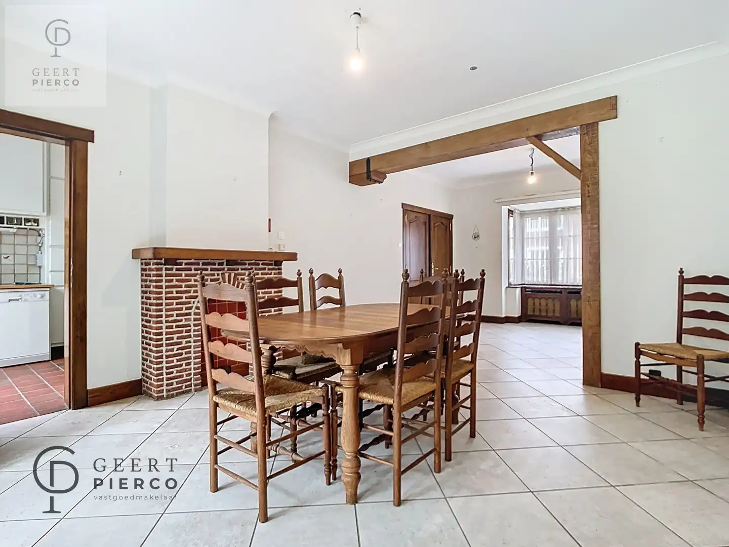 Super gezellige stadswoning gelegen op een prachtig perceel foto 11