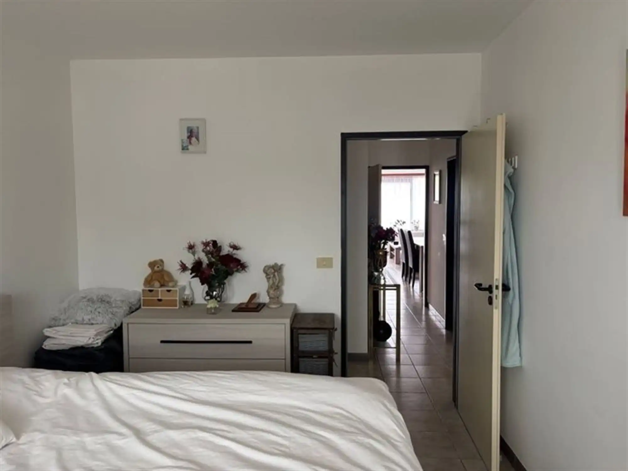 mooi licht 2-slaapkamer appartement op eerste verdieping foto 11