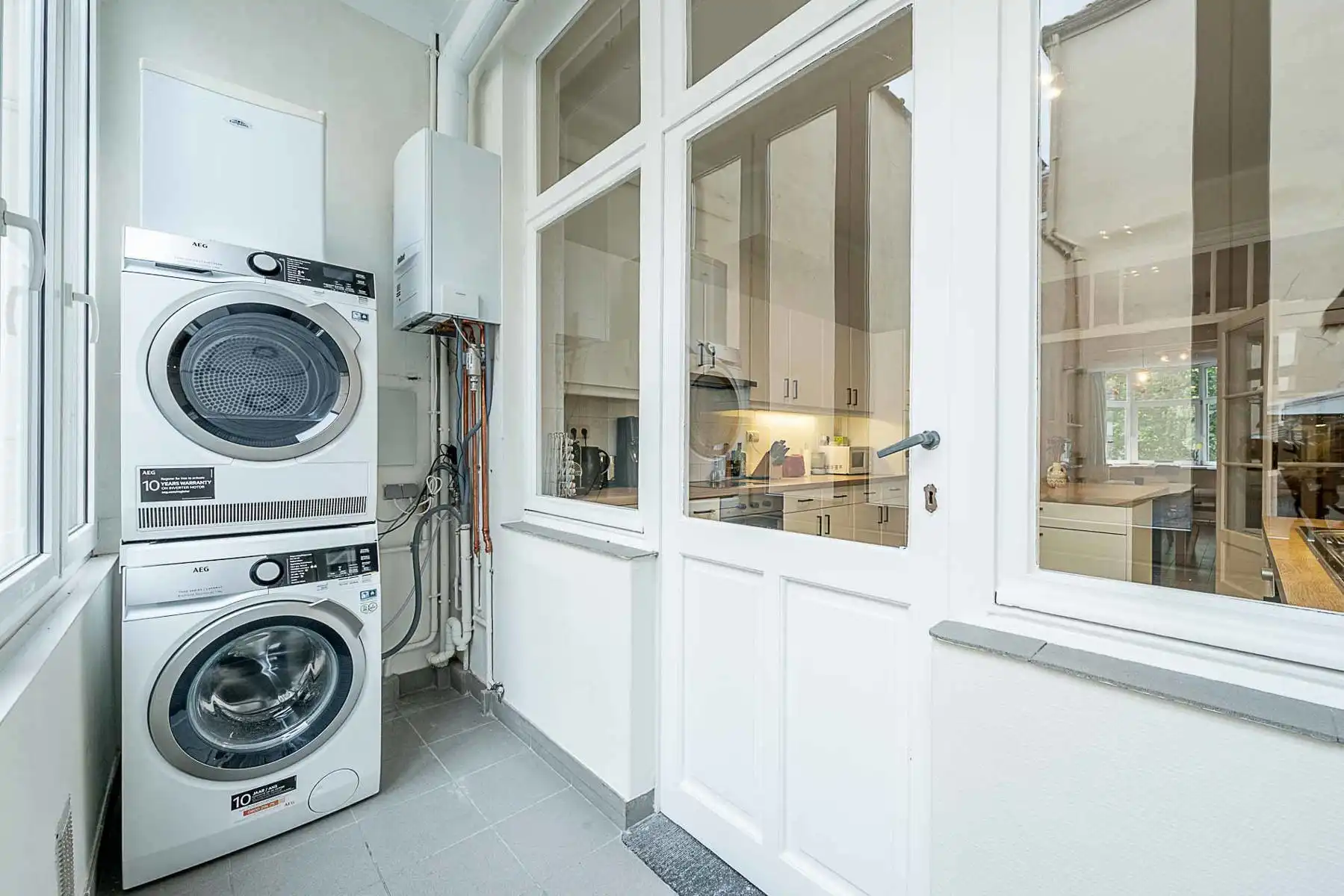 Charmant gerenoveerd appartement in hart van de Dansaertwijk foto 15