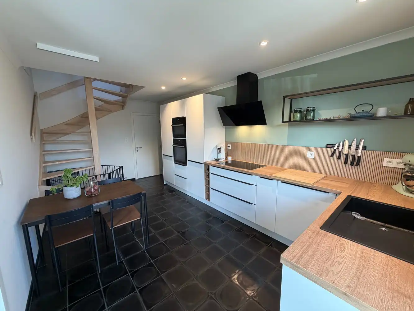 Instapklaar duplex appartement met 2 slaapkamers foto 5