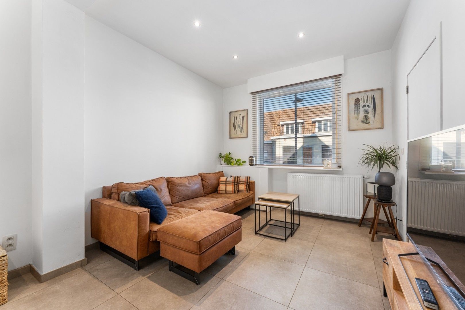 Instapklare woning met 2 slaapkamers op centrale ligging te Zwevezele! foto 2