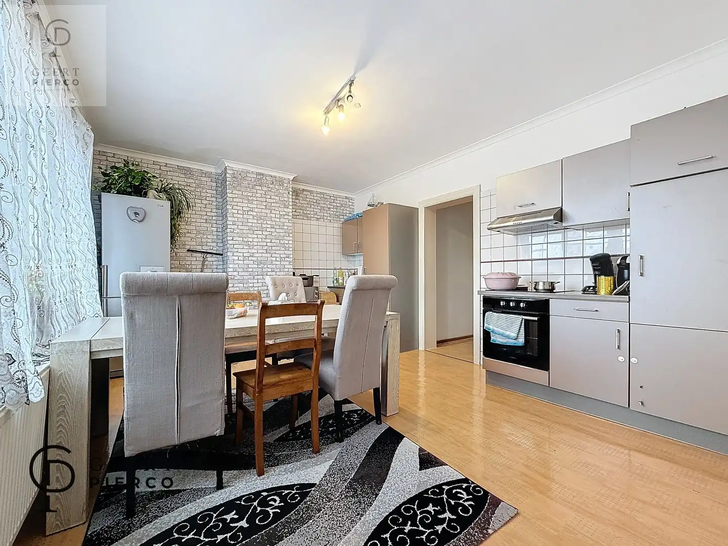 Statig Art Deco-pand met investeringspotentieel te Landen foto 13