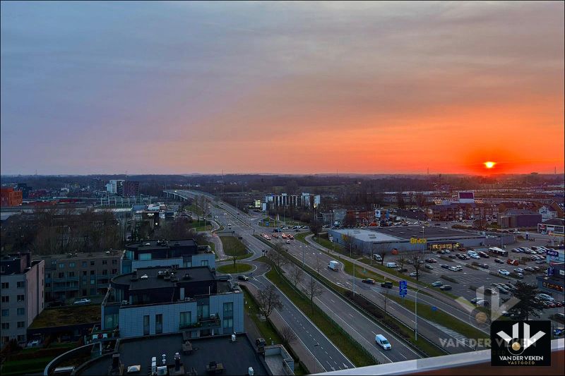 1-slpkapp met spectaculair uitzicht in stadsrand Hasselt foto 10