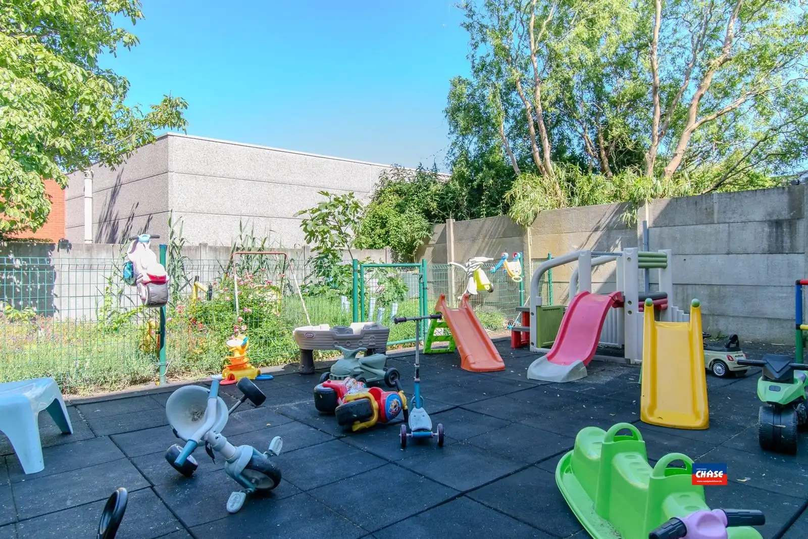  Handelsruimte met ruime woonst en tuin foto 23