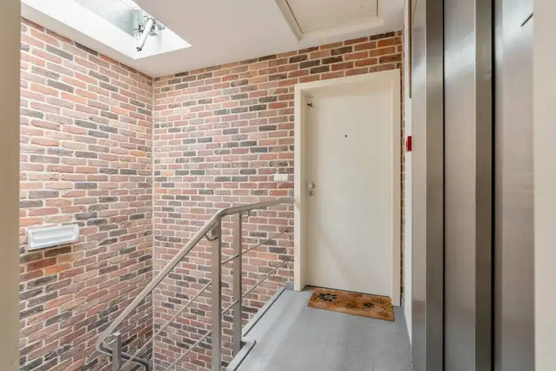 Appartement met 2 slaapkamers, parking en kelderberging in het centrum van Diest foto 4