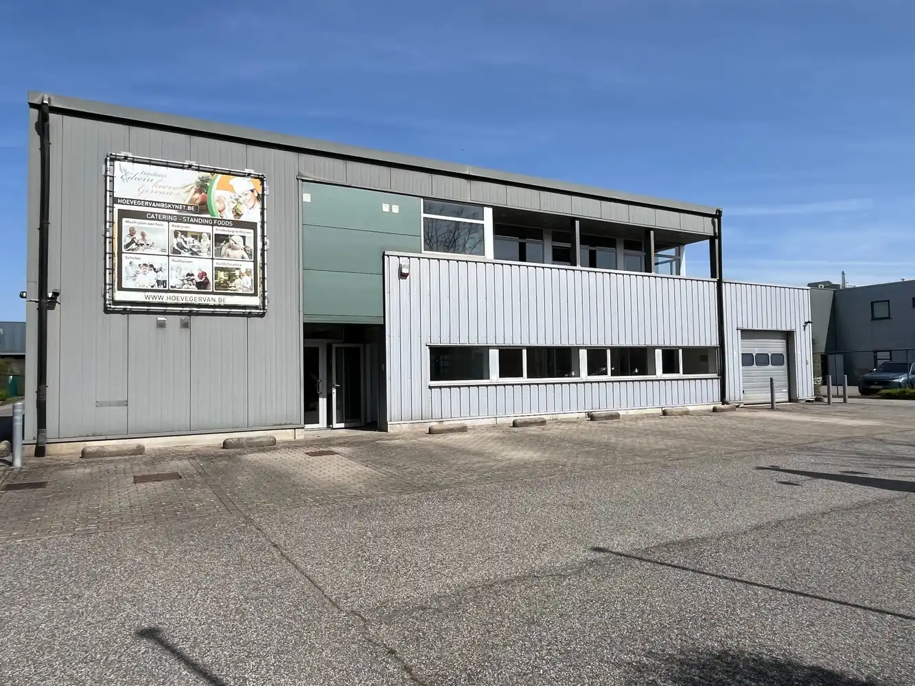 Bedrijfsgebouw 1780m² op 30a63ca foto 2