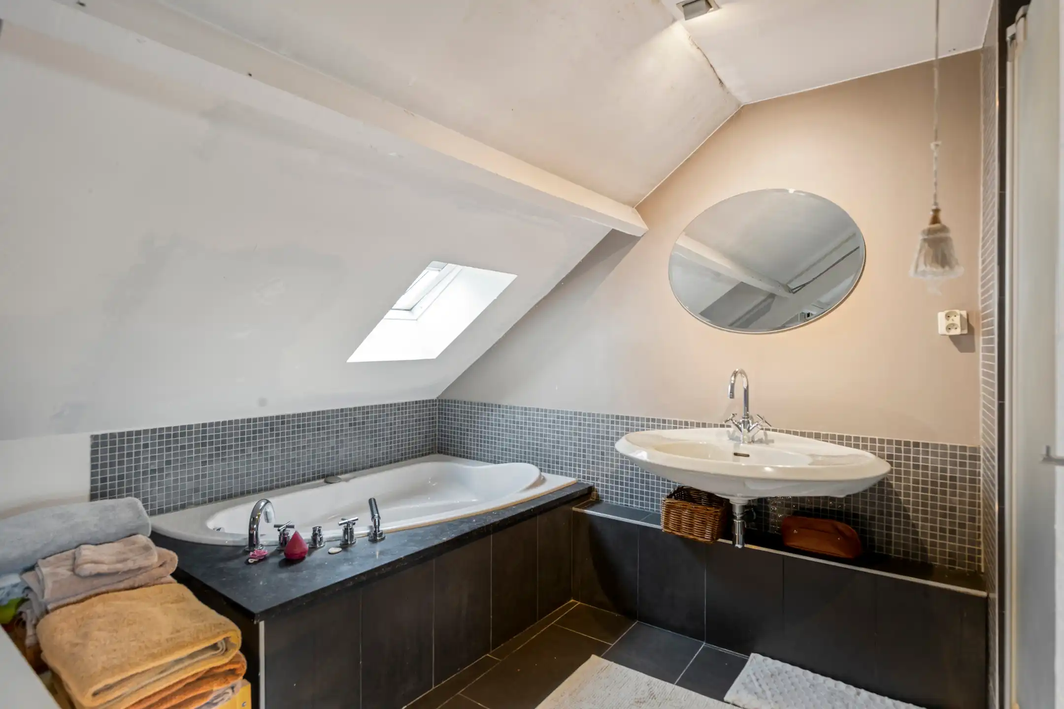 Ruime en energiezuinige woning, 4 slaapkamers op toplocatie foto 12