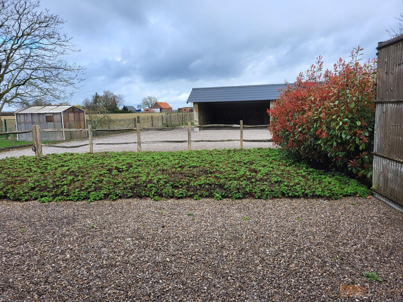 Hooglede | Appartementsgebouw met 2 instapklare appartementen, garages en grote tuin foto 10