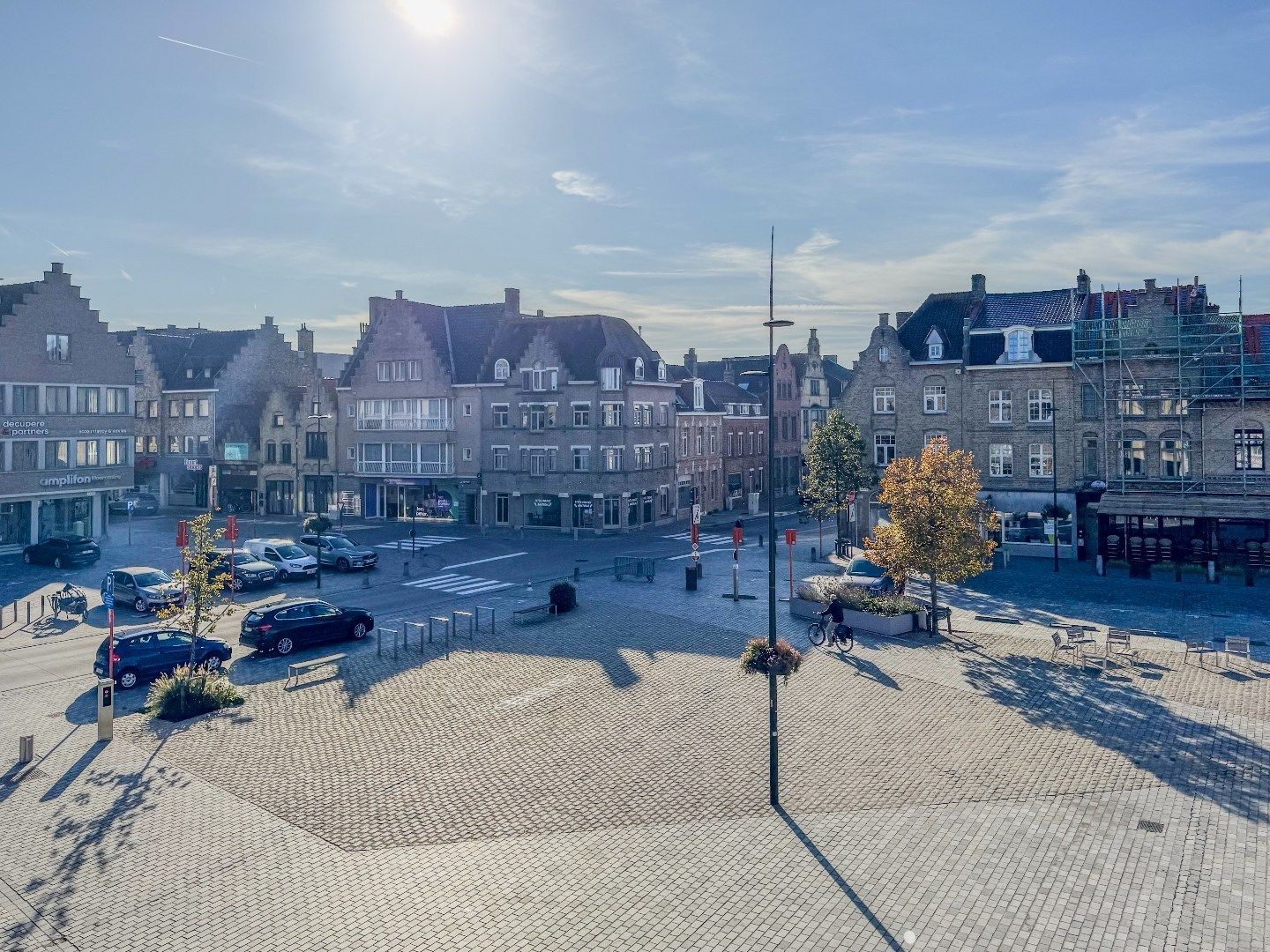 Ruim appartement met 3 slaapkamers en terras in het centrum. foto 25