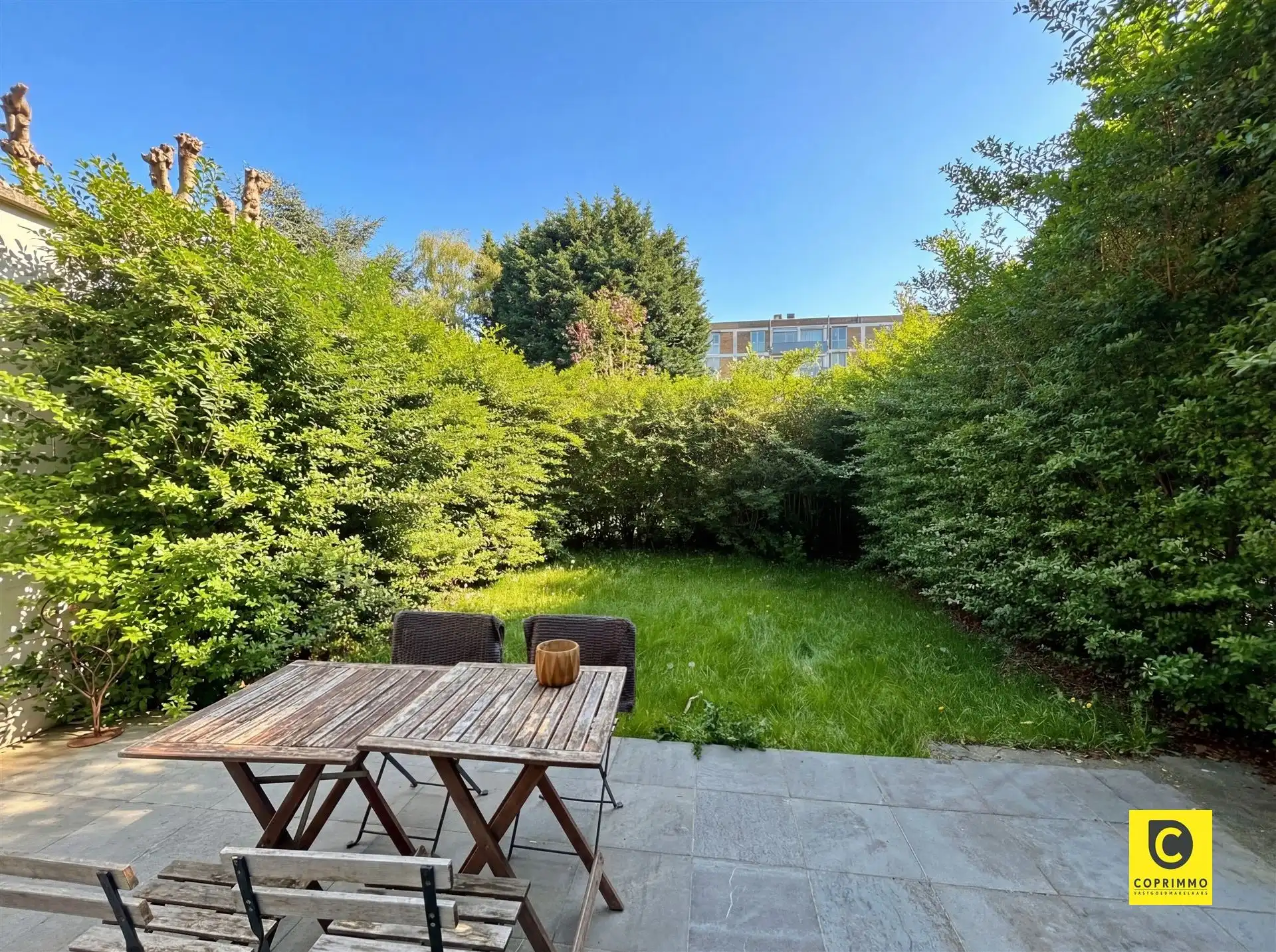 Gelijkvloers 1 slpk- appartement met tuin foto {{pictureIndex}}