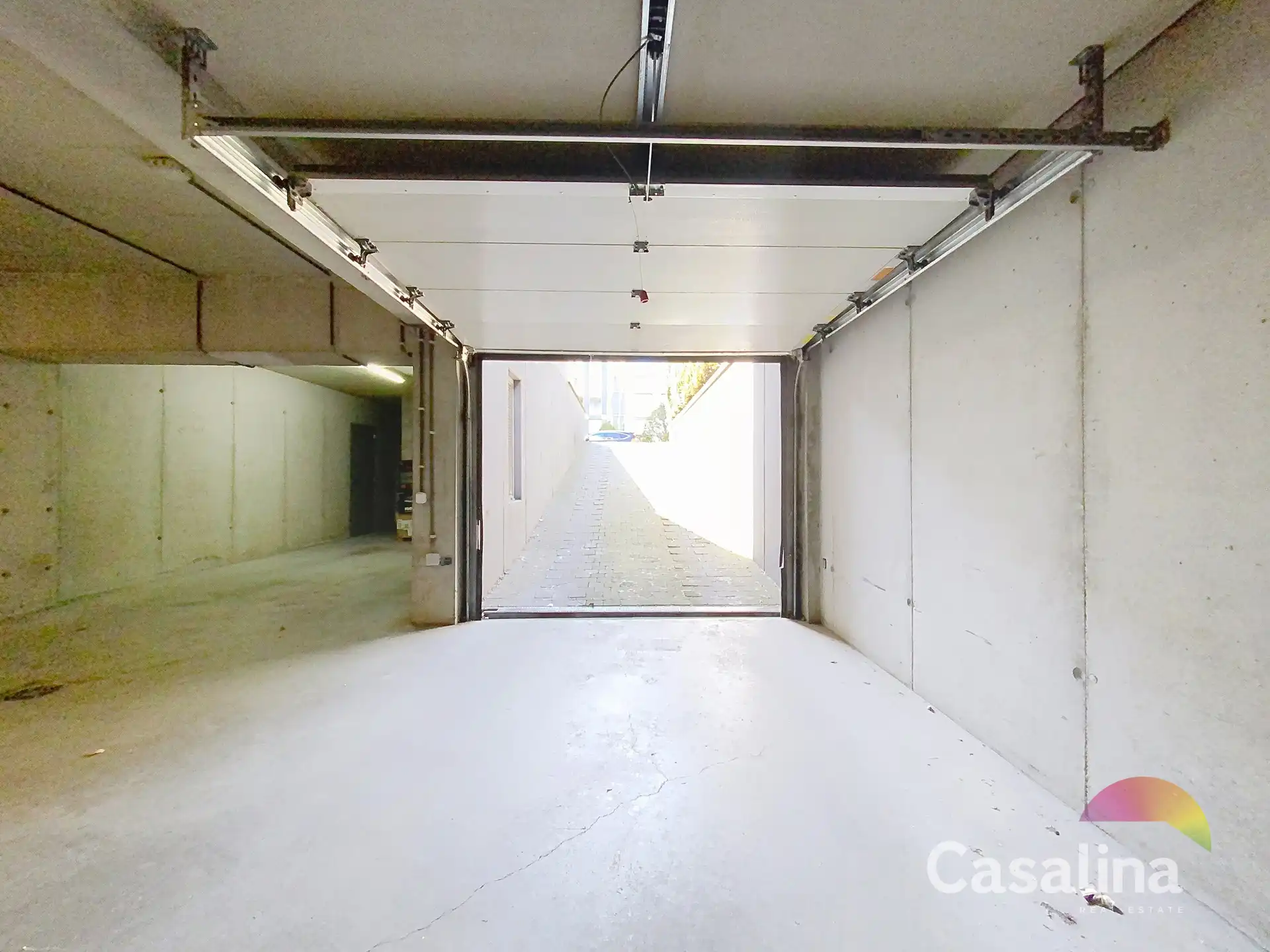 Aan de grens van WOLUWE, 2 slaapkamer appartement met terras foto 15