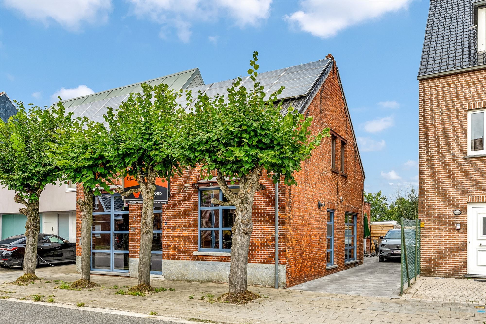 GERENOVEERDE, INSTAPKLARE WONING OP DE IDEALE LIGGING TE MOL foto 1