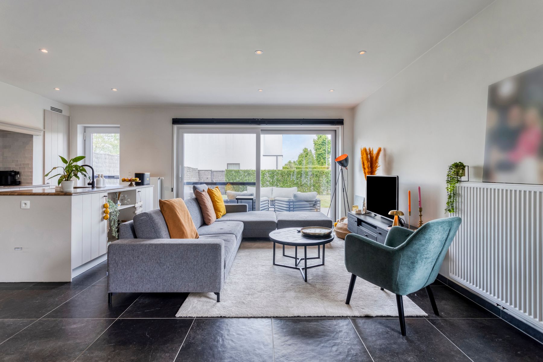 Charmante woning in Pastoriestijl met zonnepanelen! foto 5