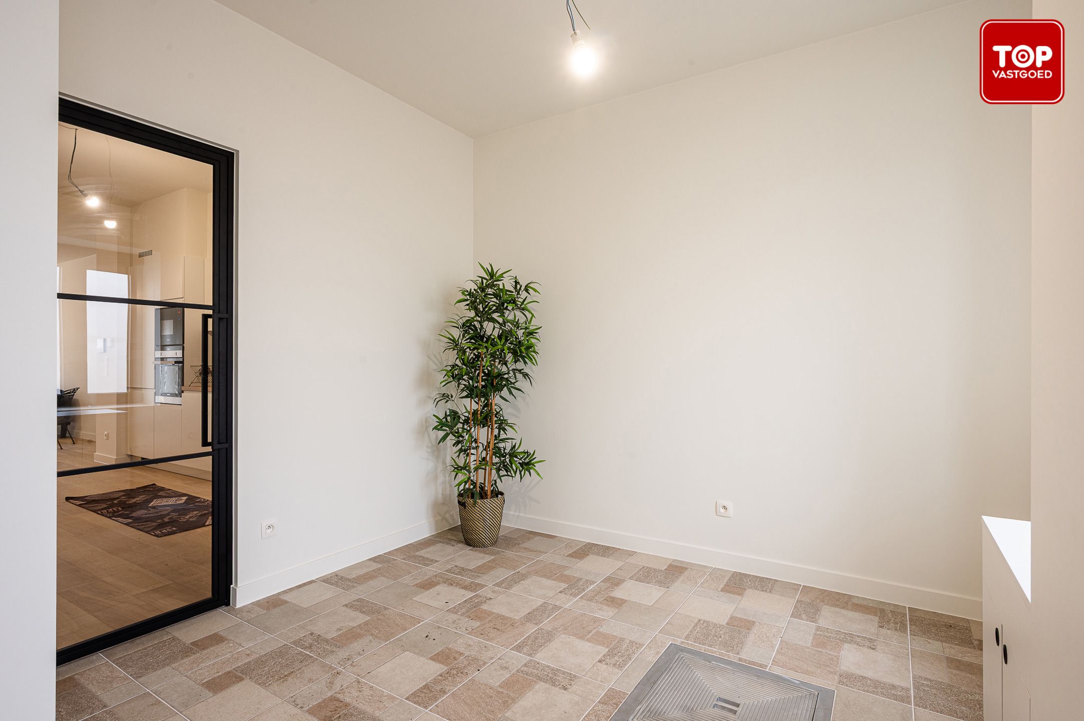 Top gerenoveerde gezinswoning in Mariakerke foto 5