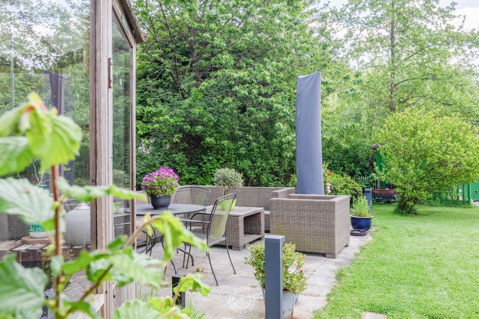 Charmante woning op een welgelegen locatie in Sinaai-Waas foto 32