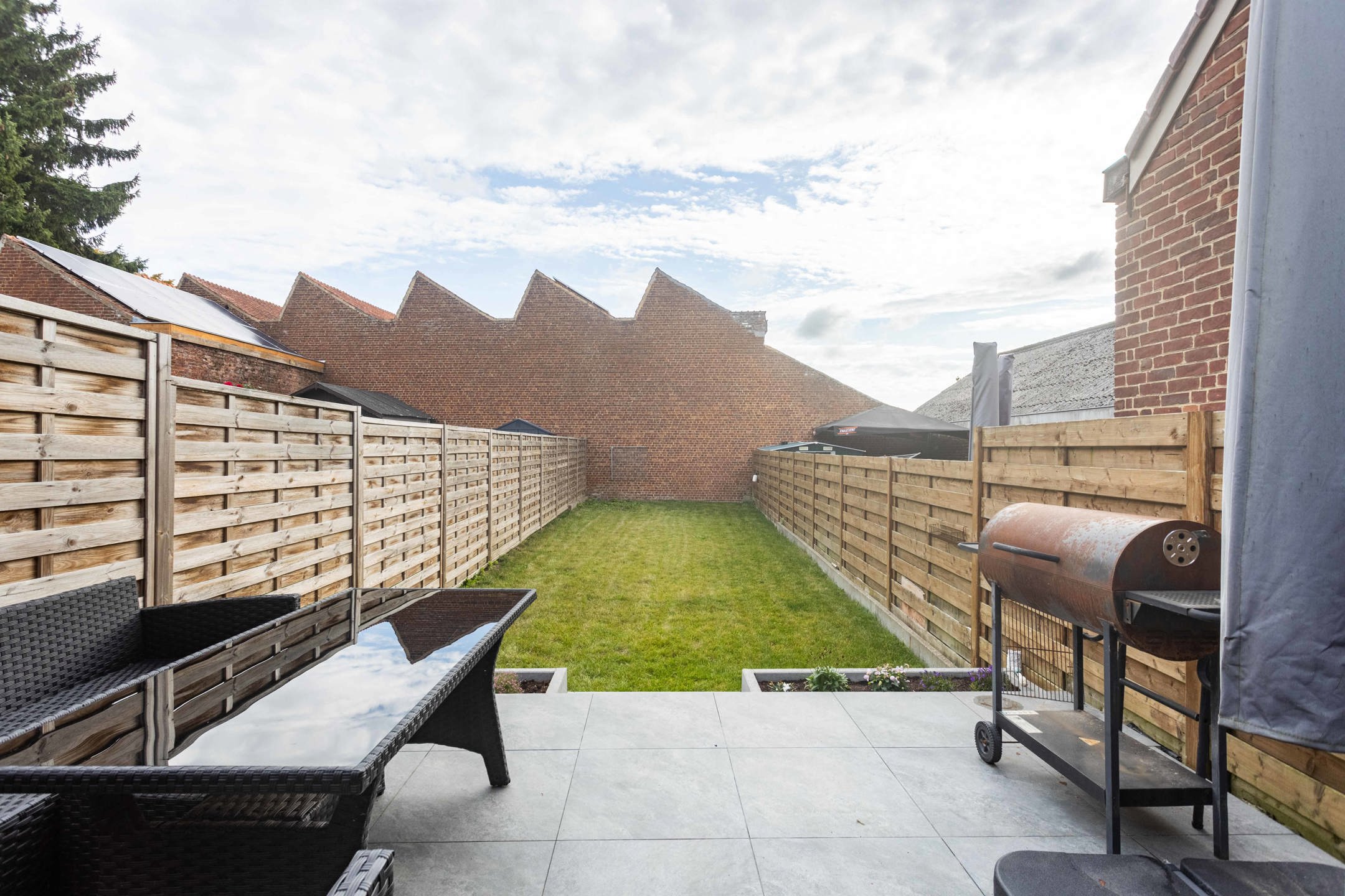 Interessante opportuniteit; gerenoveerde woning met tuin!  foto 9