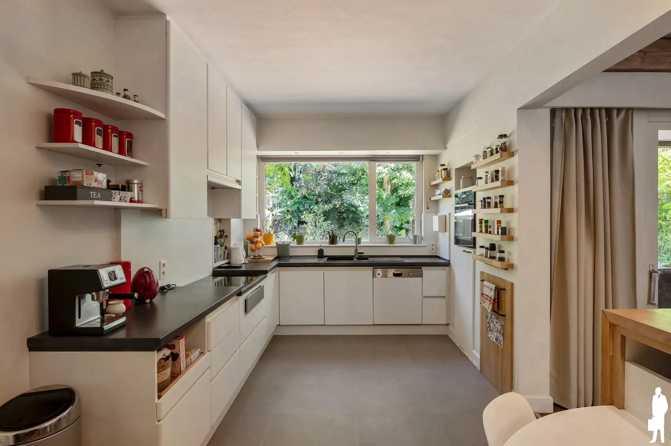 Rustig gelegen villa in het groene Mariaburg te Brasschaat! foto 3