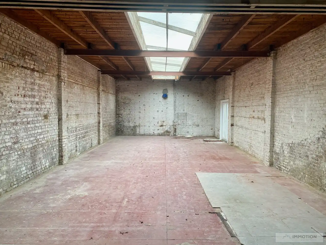 Handelspand te huur op zichtlocatie in Kortrijk! foto 10