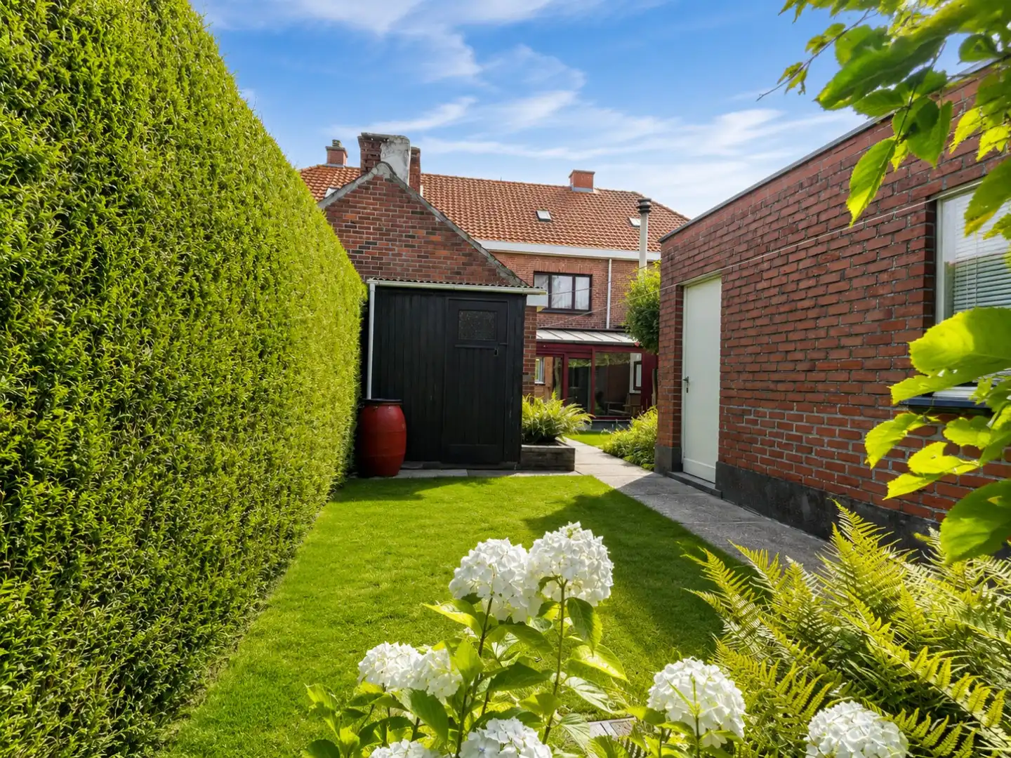Ruime woning te koop in Arendswijk met 3-4 slaapkamers, ruime tuin, garage en uitweg  foto 2