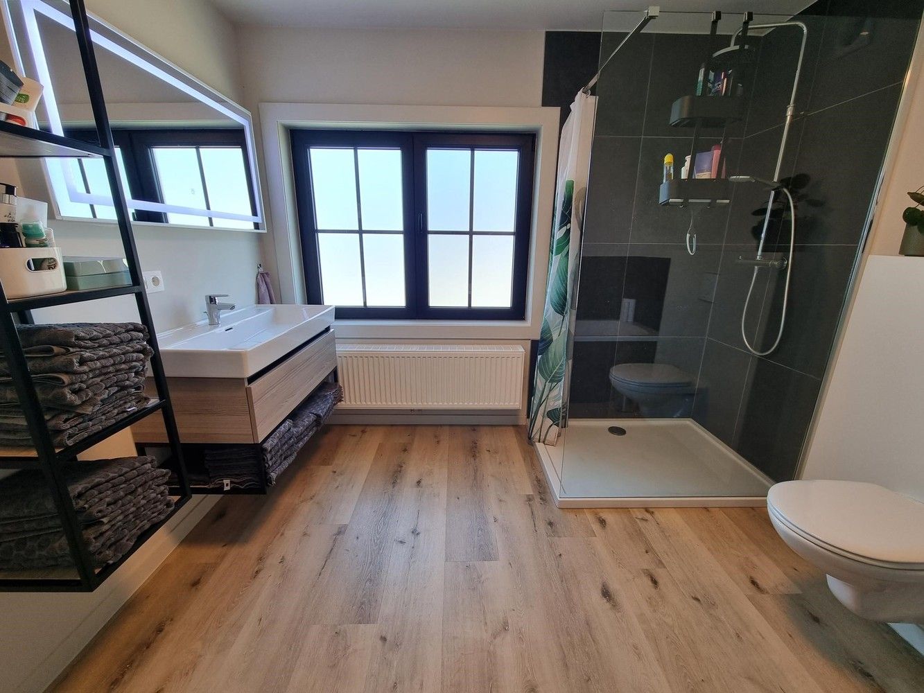 Totaal vernieuwde woning, 3 ruime slaapkamers op een mooi perceel van 8a71ca foto 13