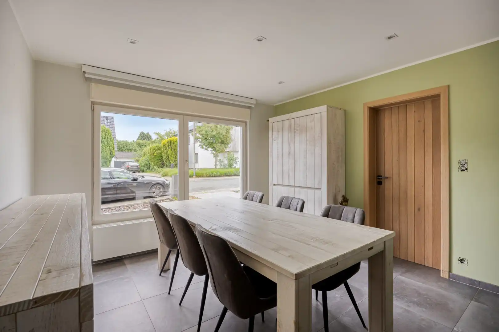 Goed en rustig gelegen gerenoveerde woning met 3 slaapkamers te Halle foto 3