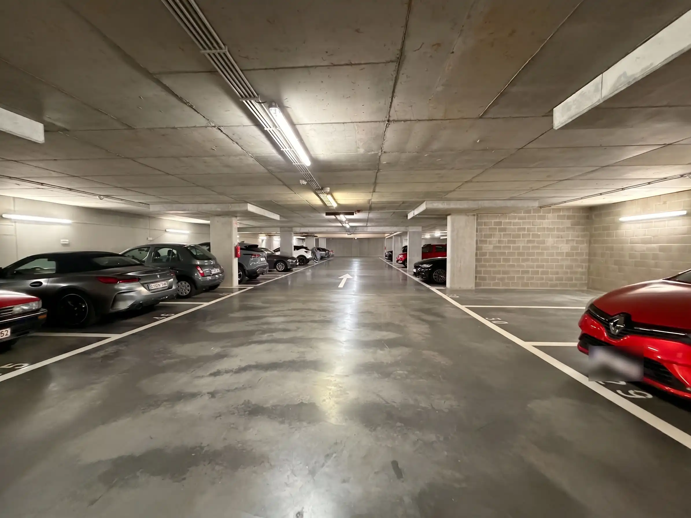 3 parkeerplaatsen te huur in Parking Scheldekaai te Wetteren foto 3