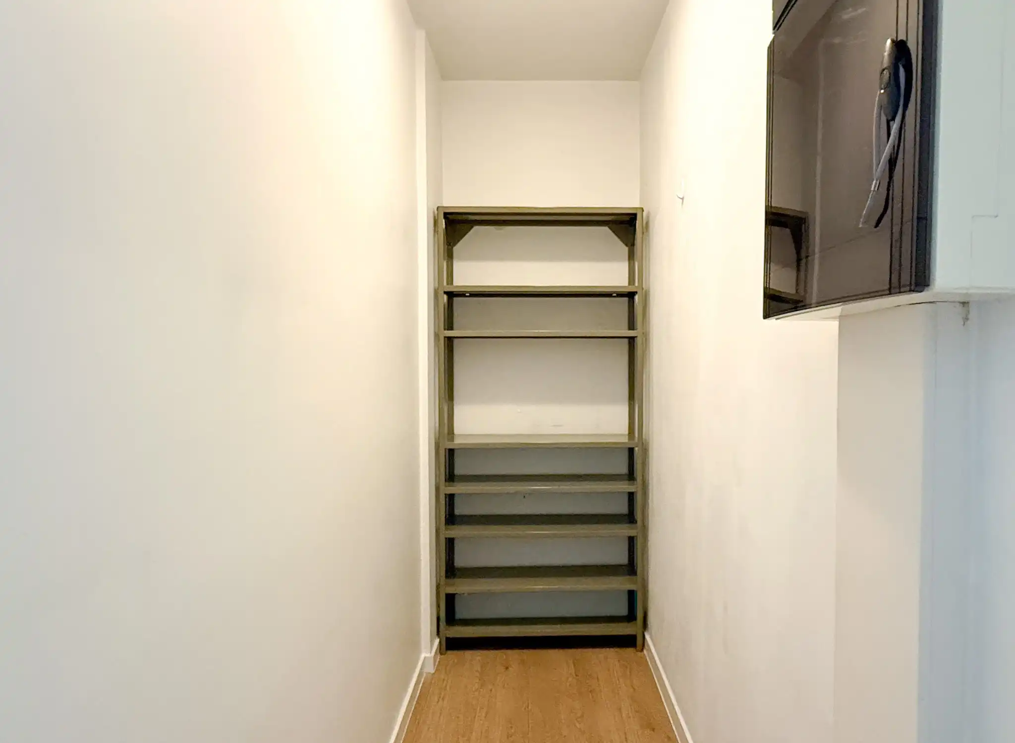 Appartement met mooi zicht op de Grote Markt van Beveren met twee slaapkamers foto 13