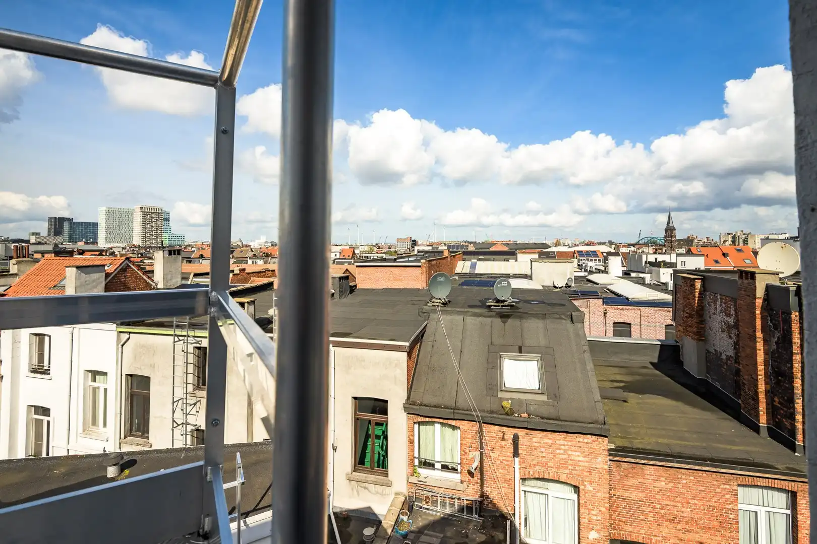 Dakstudio met panoramisch uitzicht over Antwerpen foto 8
