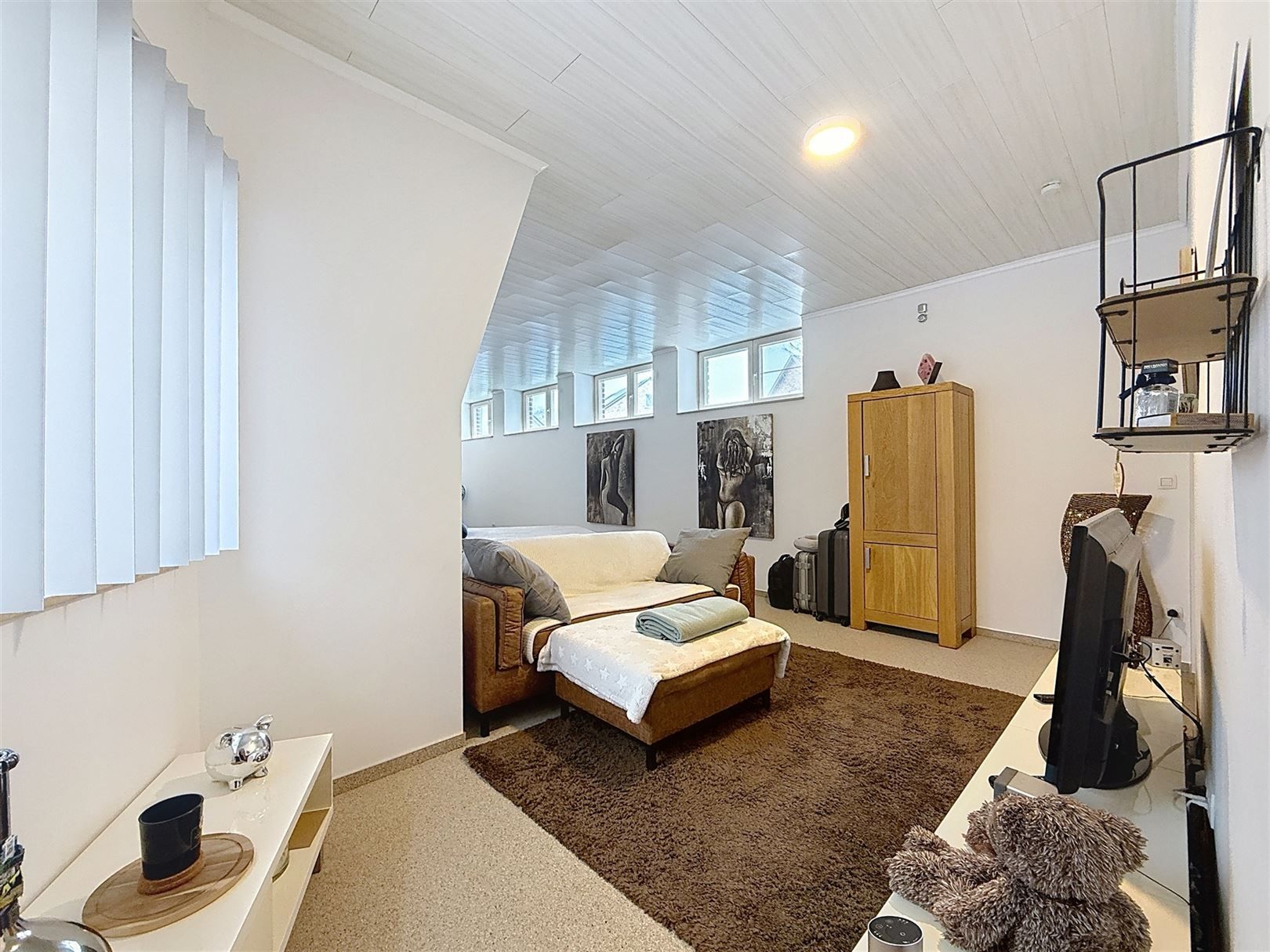 Ruime woning met 4 slpks en verhuurde studio + tuin foto 24