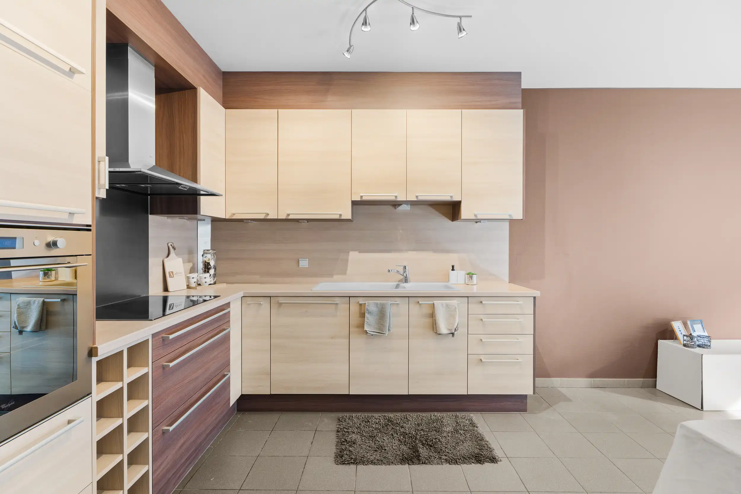 Lichtrijk 1-slaapkamerappartement in hartje Geraardsbergen foto 3