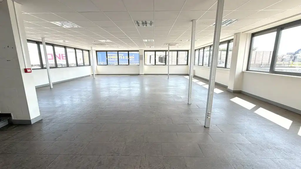 Opslagruimte te huur op logistieke site te Willebroek foto 7